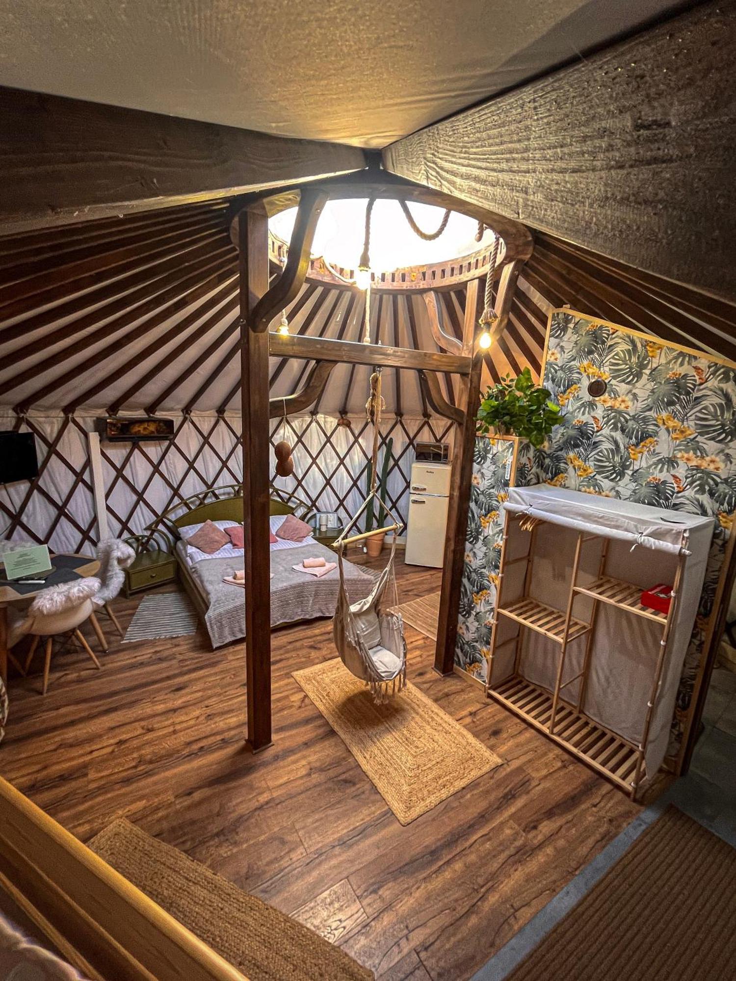 Aloha Glamp - Okragle Domki Przy Rzece - Balia I Sauna - Energylandia Zagornik Cameră foto
