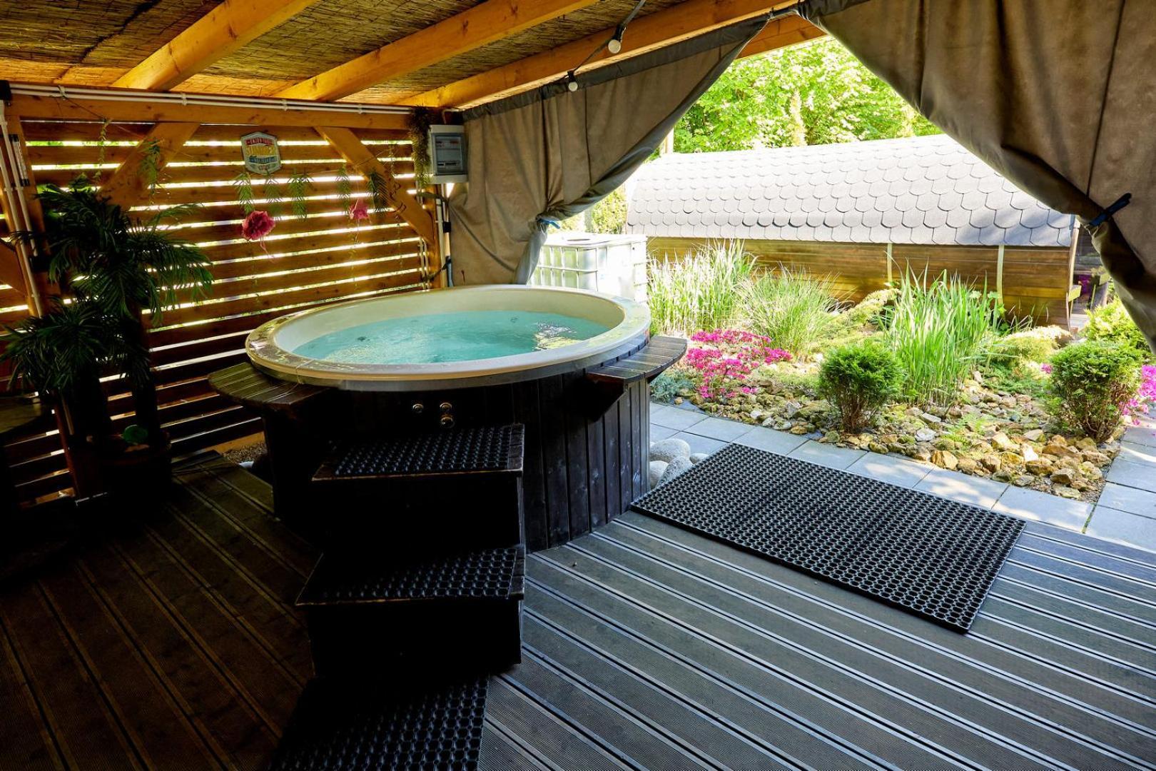 Aloha Glamp - Okragle Domki Przy Rzece - Balia I Sauna - Energylandia Zagornik Exterior foto
